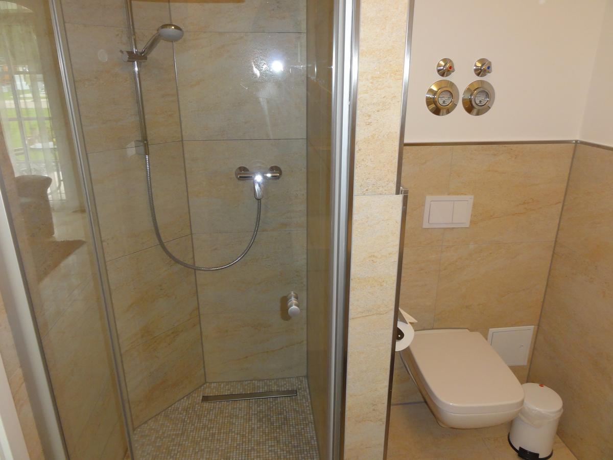 3 Zimmer Ferienwohnung Haus Meeresblick Mit Meerblick A005 Mit Suedterrasse Und Strandkorb Baabe Exterior photo